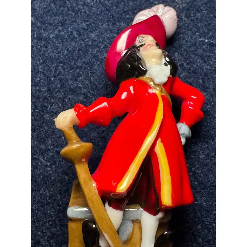 Vintage Disney Captain Hook Trinket Box w/ Looking Glass